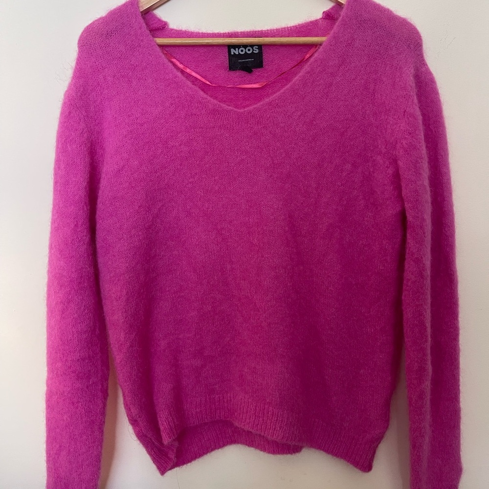 Women's Fuchsia V-Neck Sweater